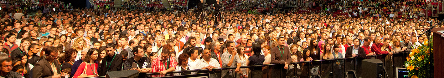 crowd3
